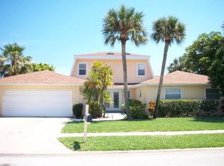 711 Palm Dr, Satellite Beach, FL 32937