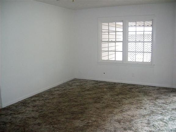 2nd image of 717 Newton St