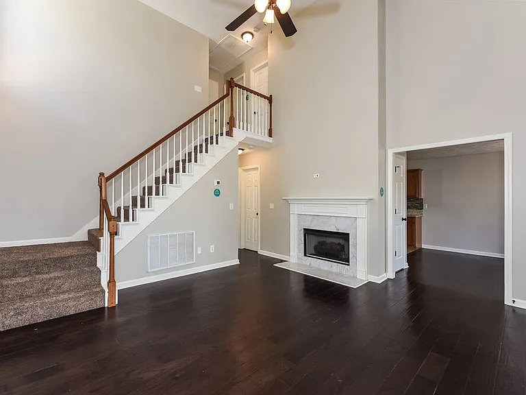 3602 Sussex Ct — Photo 6