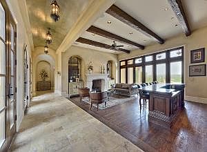5th image of 508 Wagonwheel Ct