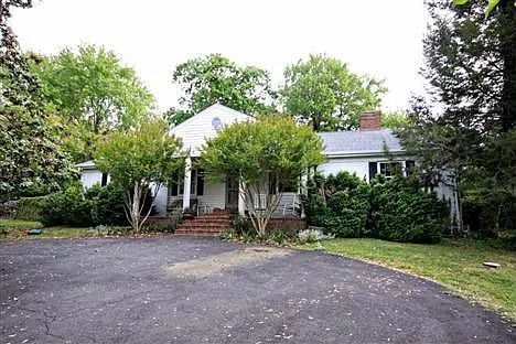 314 Dover Rd photo 1