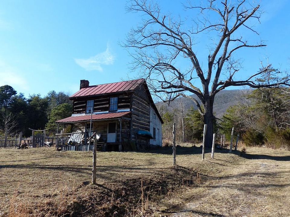 1st image of 221 Snidertown Ln