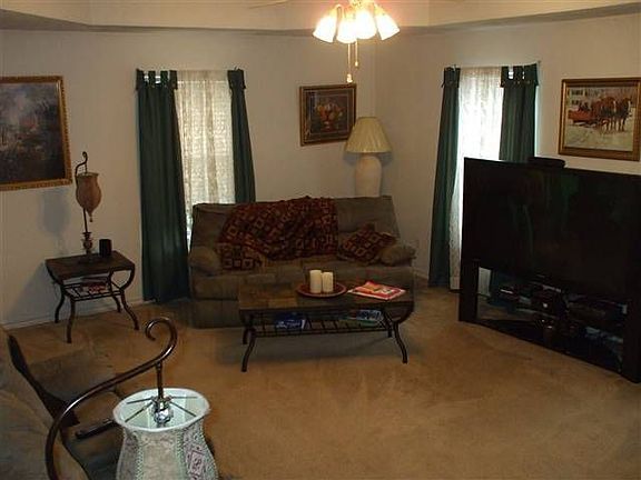 3rd image of 520 N 9th St
