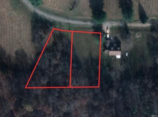 Don Peach Dr, Huntingburg, IN 47542