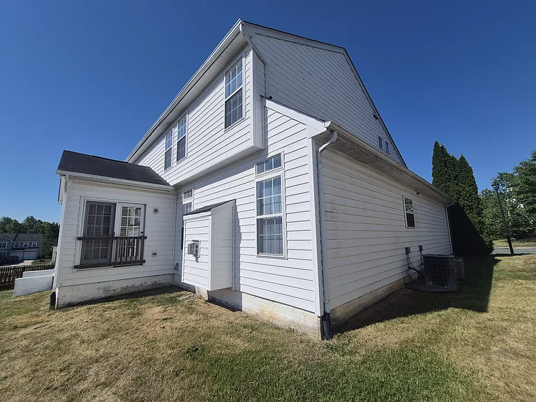 5207 Linden Dr — Photo 35