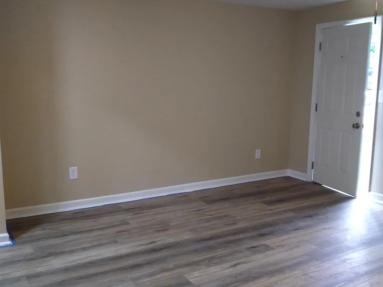 1804 Larkin St — Photo 5