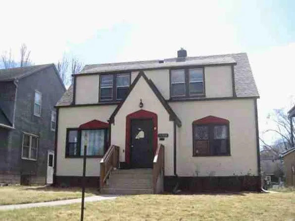 1700 Maryland Ave E, Saint Paul, MN 55106