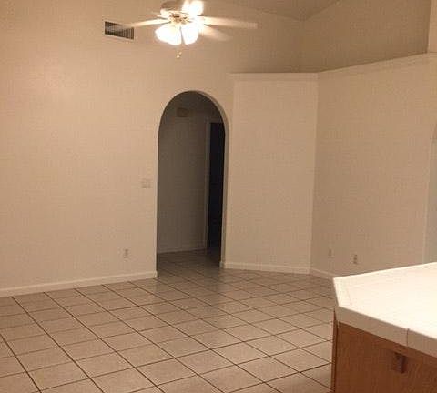 4th image of 35946 Avenue 15
