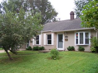 125 E Briarwood Dr, Streamwood, IL