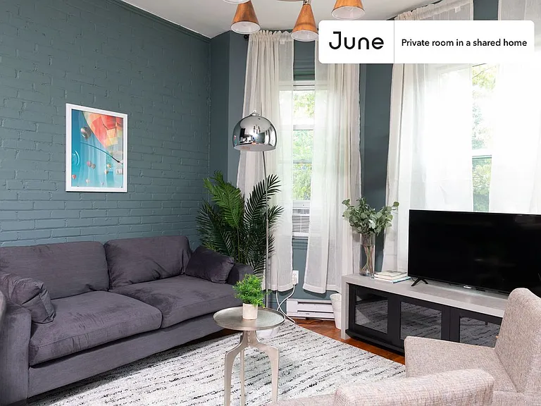 55 Park Dr #B — Photo 3
