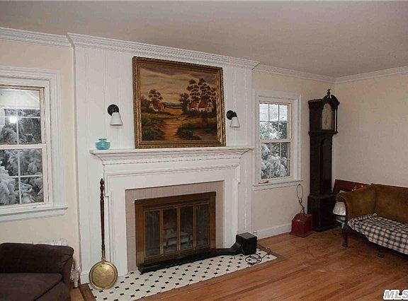 3rd image of 797 Hempstead Ave