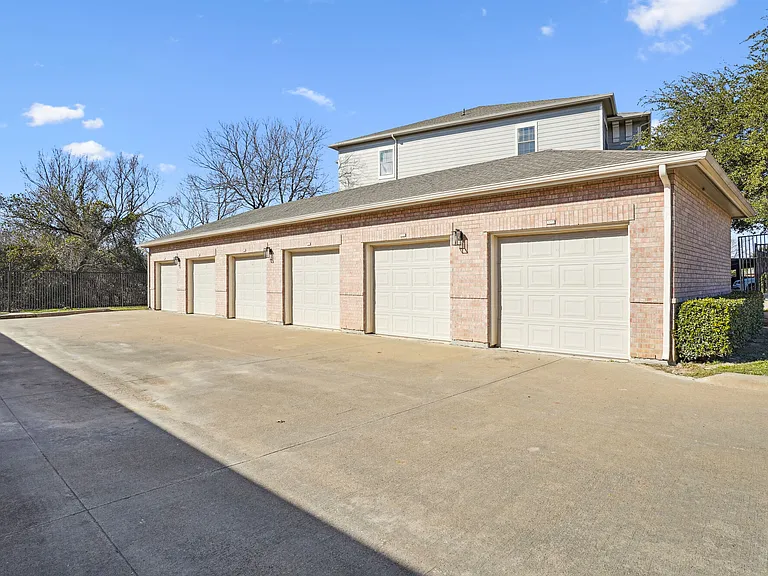 Mission Eagle Pointe — Photo 31