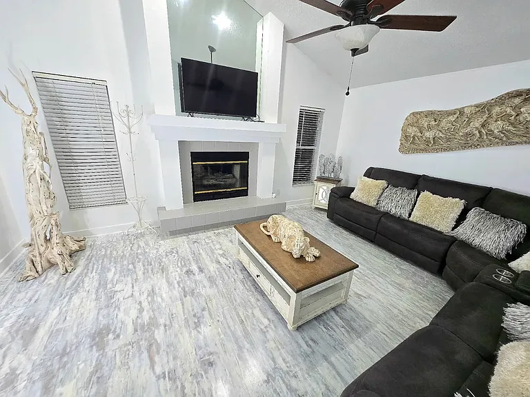28739 Raleigh Pl — Photo 35