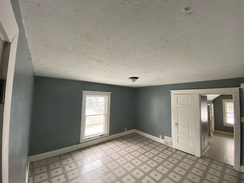 1st image of 415 N 2nd St #C