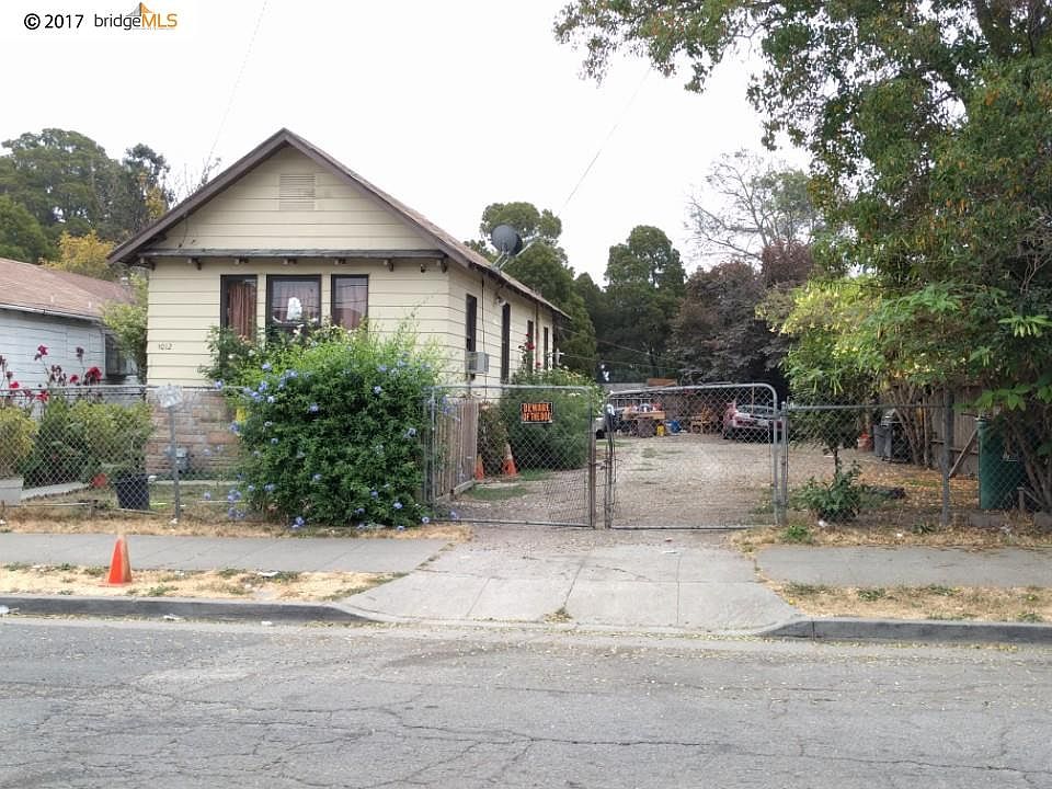 2nd image of 1012 73rd Ave