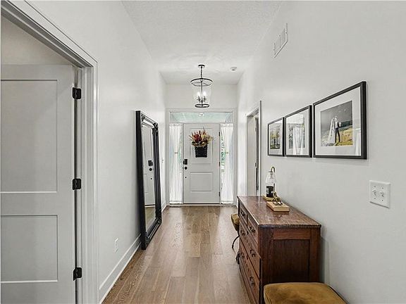 5th image of 2147 Little Creek Ct