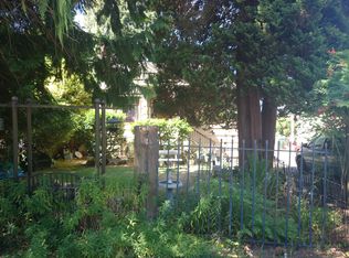 9015 Dayton Ave N, Seattle, WA 98103
