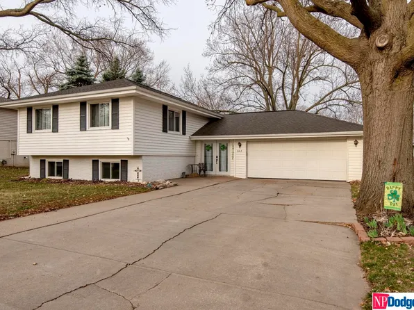 1107 N 17th Ave, Blair, NE 68008