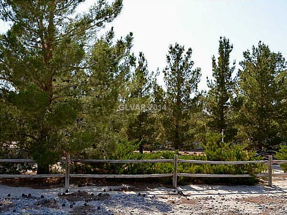 2nd image of 2080 N Plain Ln