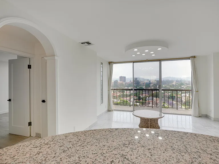 10747 Wilshire Blvd #1407 — Photo 7