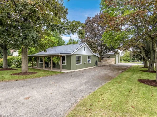 79 Oak St, Norfolk County, ON N3Y 3J9