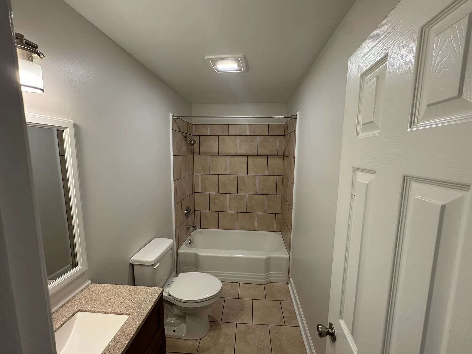 2 bed, 980 sqft, $1,800 — Photo 4