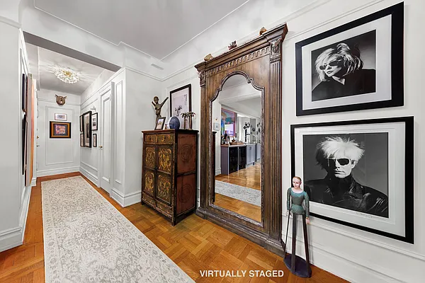 Sold by R New York | media 8