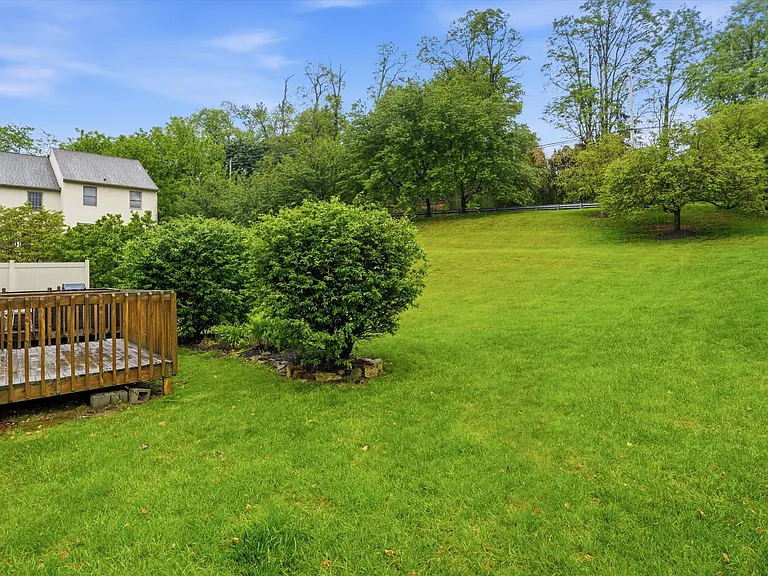 507 Pickering Station Dr — Photo 15
