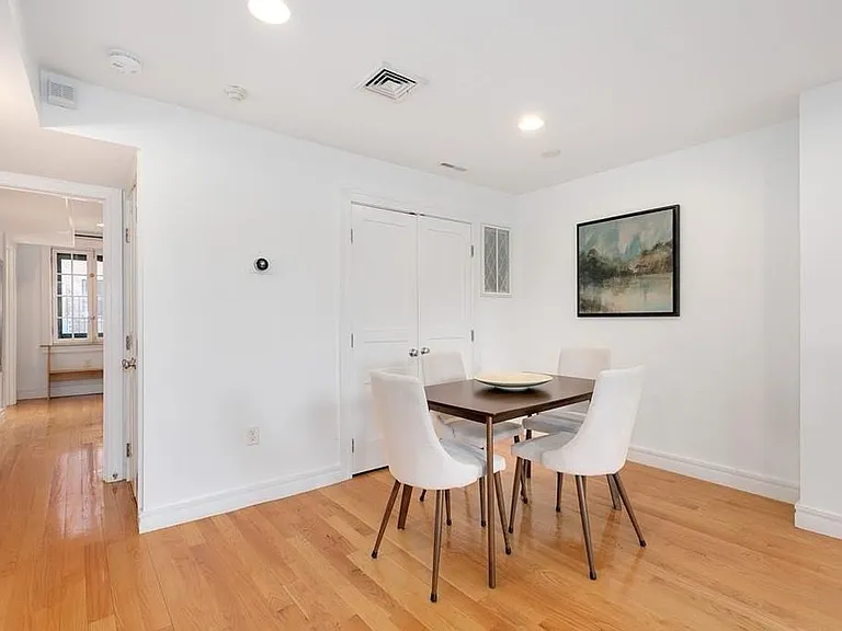 125 Charles St #R2 — Photo 5