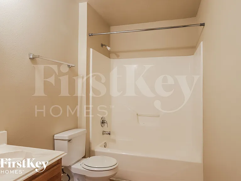 19931 Arrowsmith Dr — Photo 14