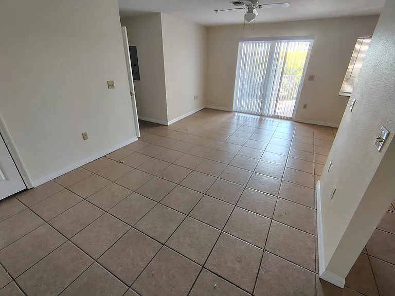 7032 Congress St #404 — Photo 12