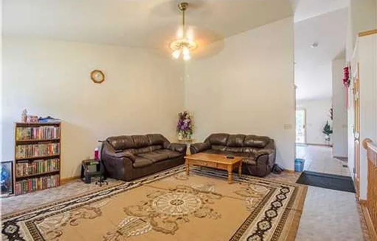 1309 Kernan Ct — Photo 11