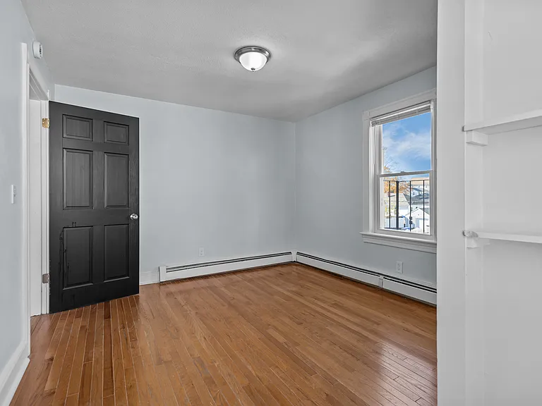 60 Morris Ave #2 — Photo 16