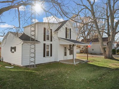 402 E Oxford St, Otterbein, IN, 47970