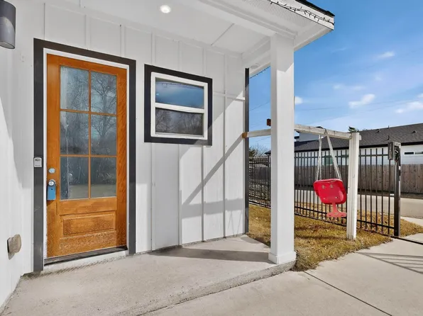 2015 Volga Ave, Dallas, TX 75216