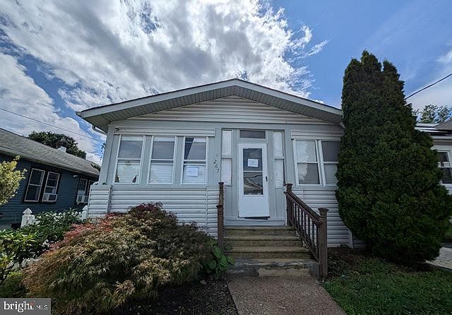 1st image of 267 Homecrest Ave