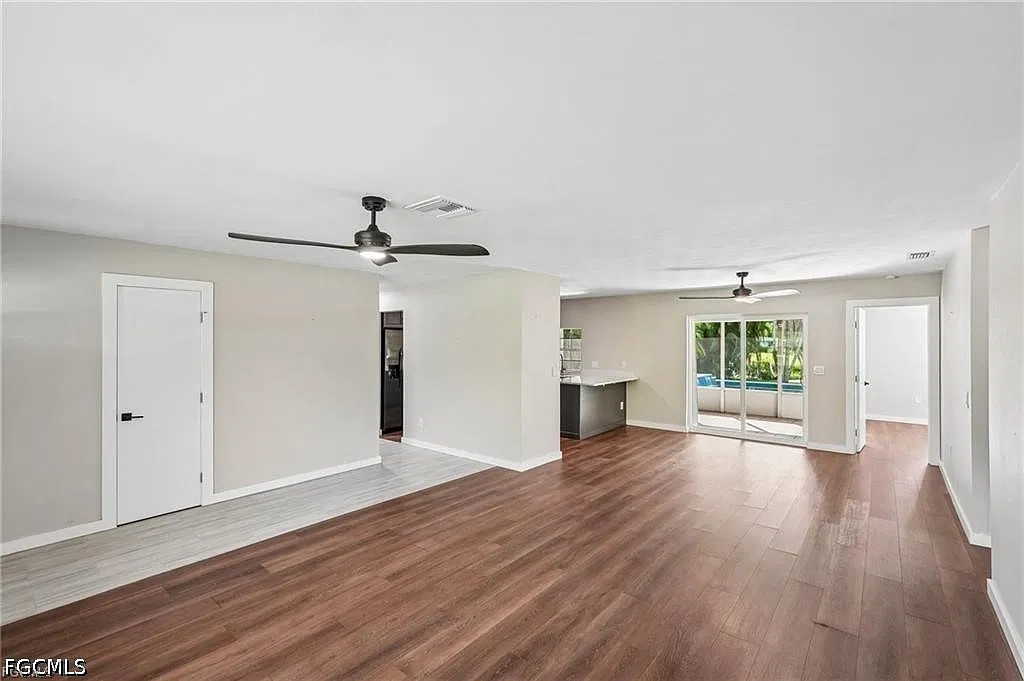 3 bed, 3.0 bath, 1661 sqft, $2,600 — Photo 4
