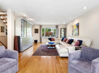 47 Hammond Pond Pkwy, Brookline, MA 02467