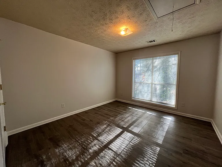 2730 Cambridge Park Dr — Photo 20