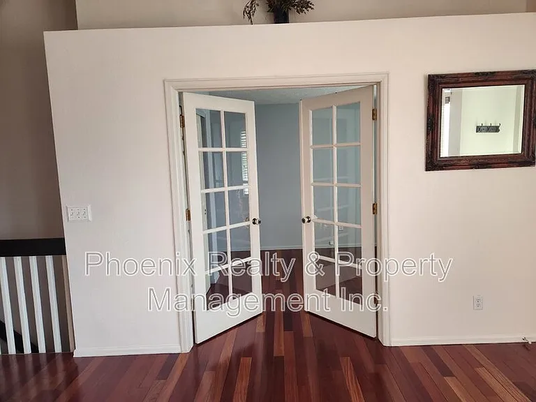370 Harvest Point Dr — Photo 4