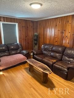 3rd image of 304 Roberts Ave
