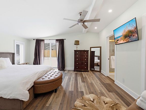 4th image of 8460 Warren Woods Rd