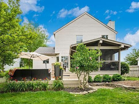 3rd image of 7526 Hazeltine Ct