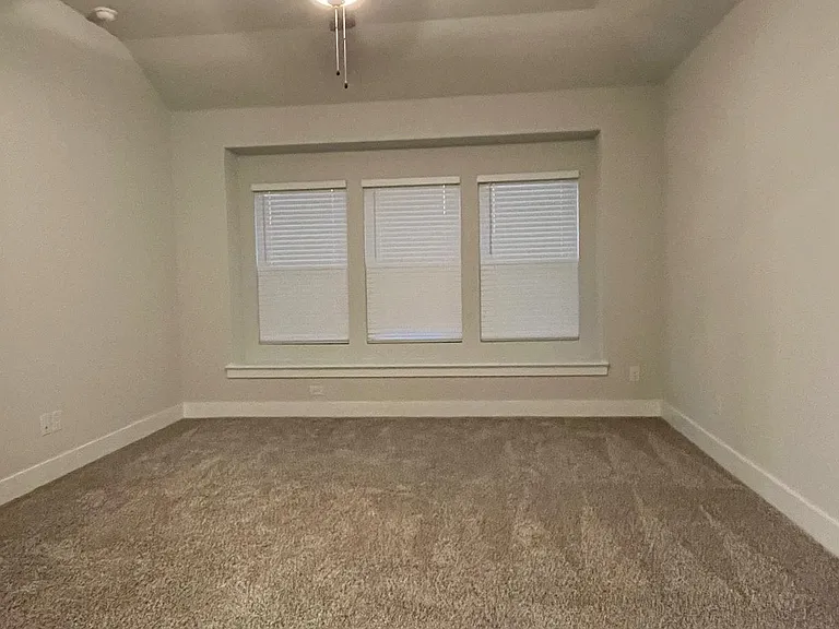1821 Briar Rose Dr — Photo 4