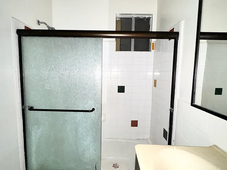 Tub