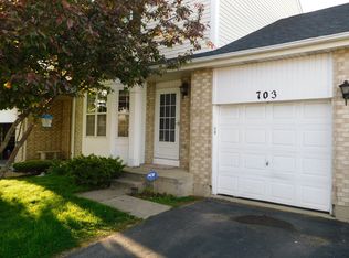 703 Pinetree Ct, Romeoville, IL 60446