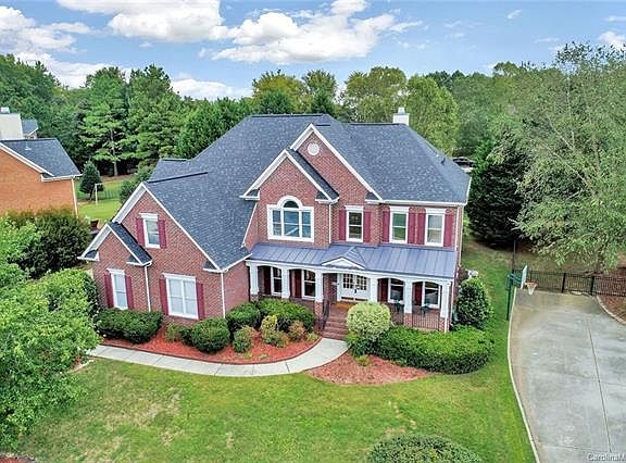 4th image of 6430 Woodleigh Oaks Dr