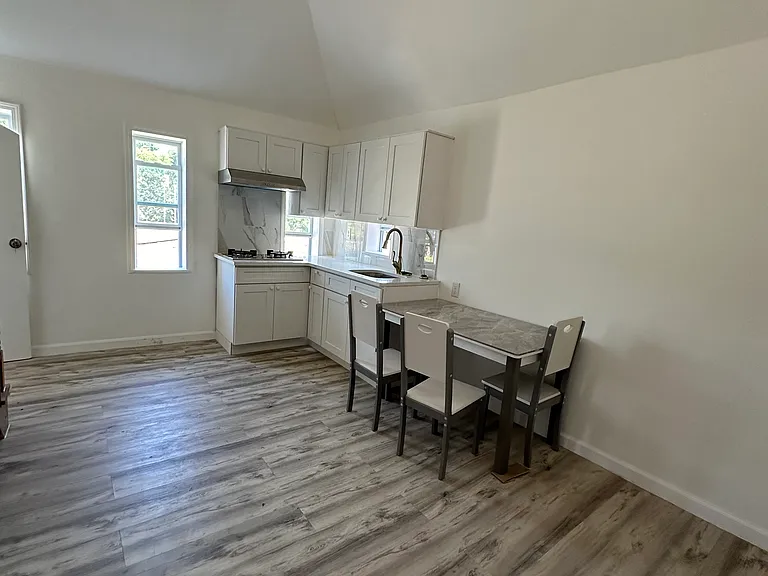 3843 Beechwood Blvd #2 — Photo 4