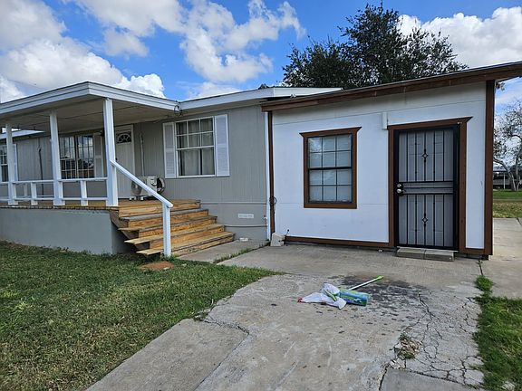 3rd image of 302 E Bessie St