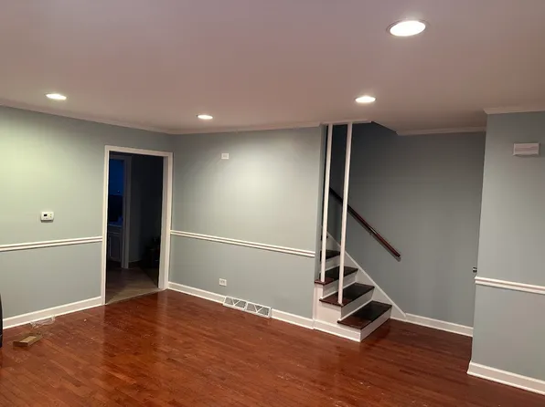 170 E Northwest Hwy APT H, Des Plaines, IL 60016